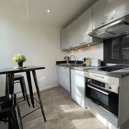 Superbes studios de charme, lumineux et climatisés en plein centre Bordeaux Extérieur photo