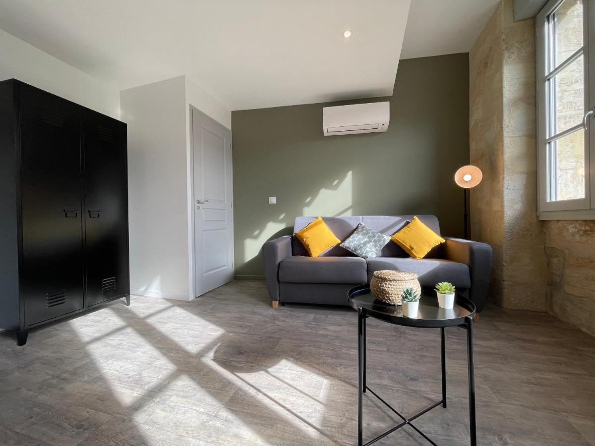 Superbes studios de charme, lumineux et climatisés en plein centre Bordeaux Extérieur photo